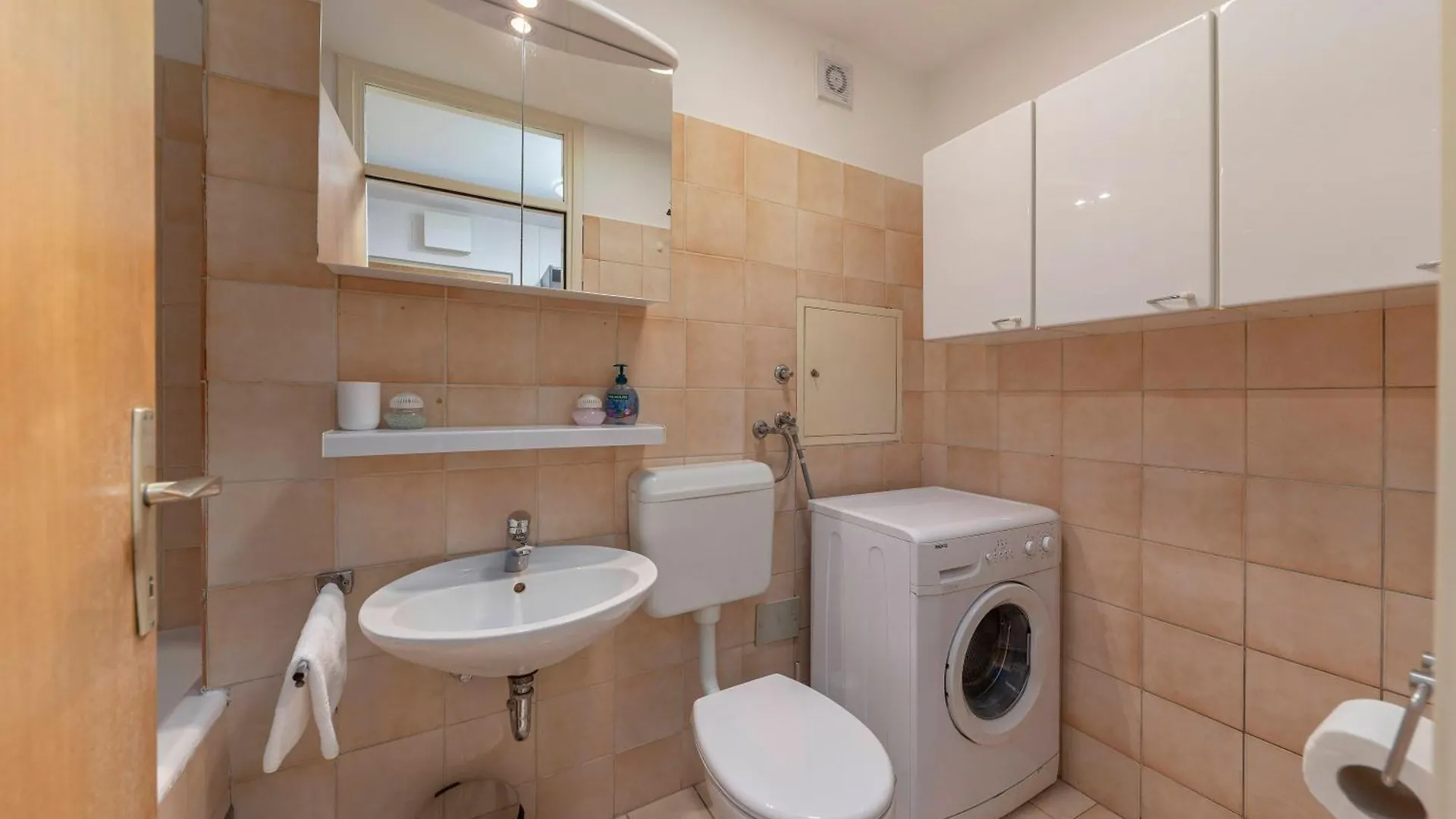 Apartma Antony Ljubljana Apartment
